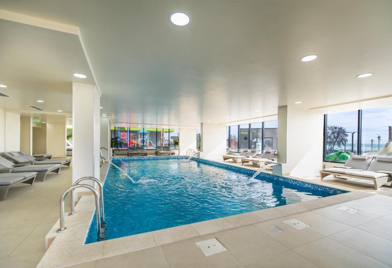 Olive Apartment In Spa N Pool Resort-Parking Mamaia Exterior foto